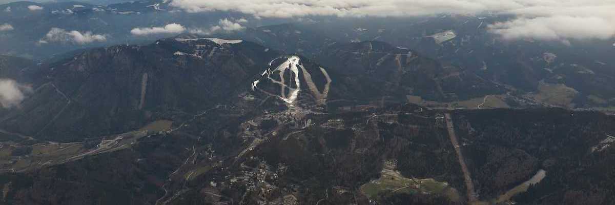 Flugwegposition um 13:38:36: Aufgenommen in der Nähe von Gemeinde Breitenstein, Österreich in 2356 Meter